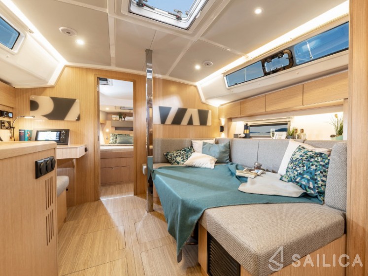 Bavaria C42 - Yacht Charter Sailica