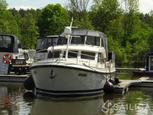 Grand Sturdy 40.9 AC - Yacht Charter Sailica
