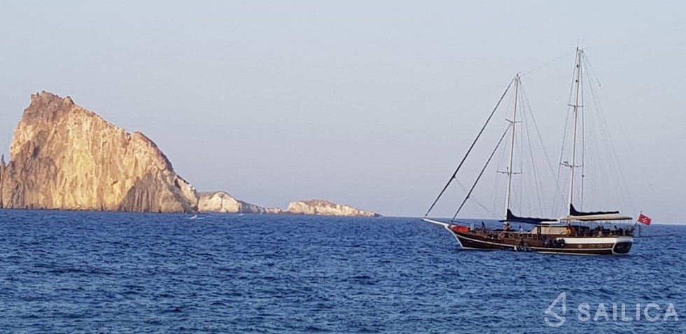 Gulet - Yacht Charter Sailica