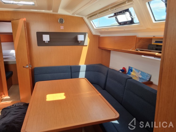 Bavaria 46 Cruiser - Yacht Charter Sailica