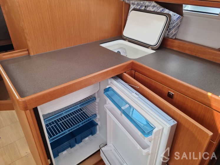 Bavaria 46 Cruiser - Yacht Charter Sailica