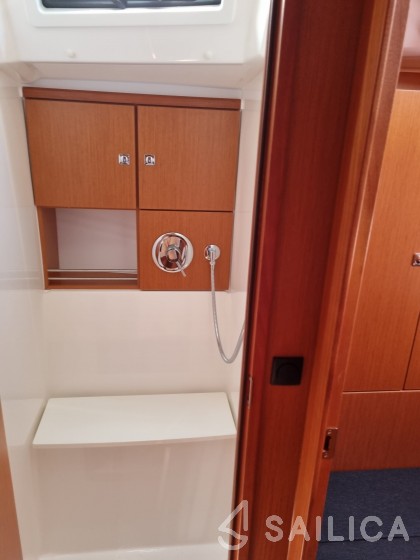 Bavaria 46 Cruiser - Yacht Charter Sailica