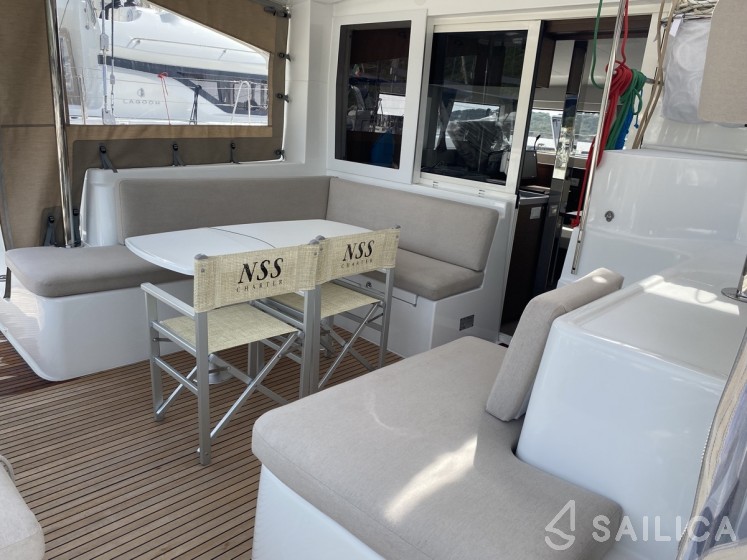 Lagoon 40 - Yacht Charter Sailica