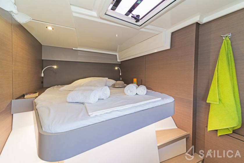 Bali Catspace - Yacht Charter Sailica