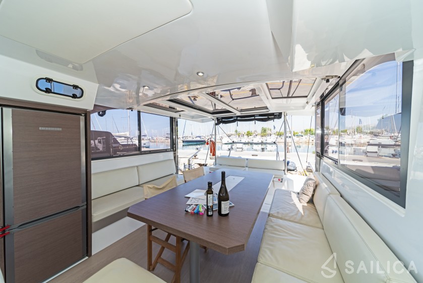 Bali Catspace - Yacht Charter Sailica