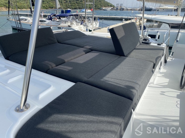 Lagoon 46  - Yacht Charter Sailica