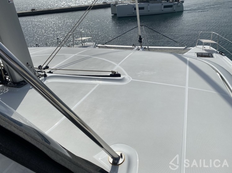 Lagoon 46  - Yacht Charter Sailica