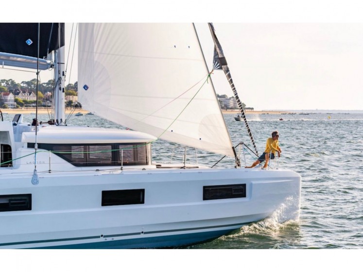 Lagoon 46  - Yacht Charter Sailica
