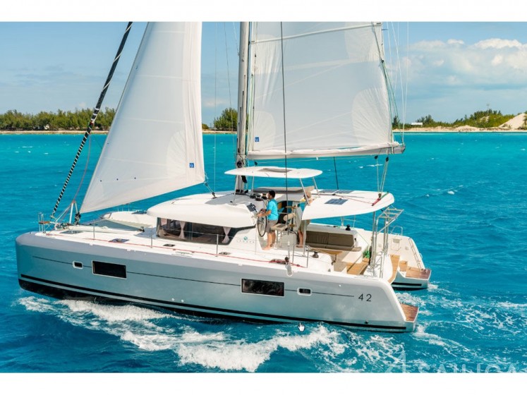 Lagoon 42 - Yacht Charter Sailica