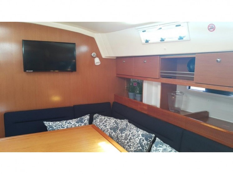 Bavaria 45 Cruiser - Yacht Charter Sailica