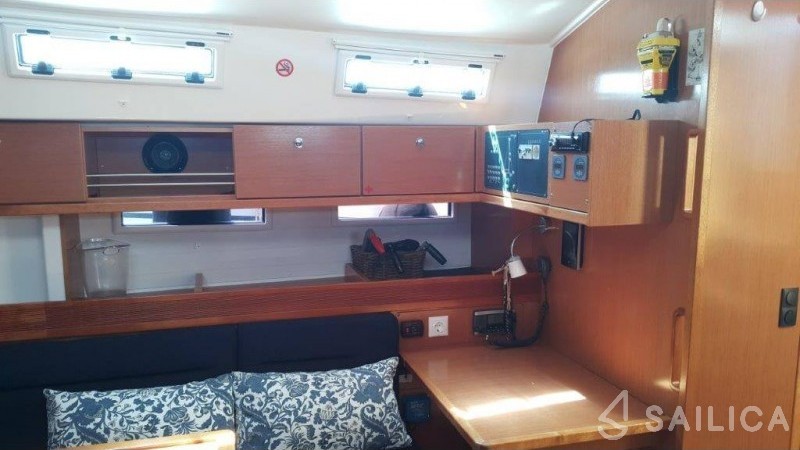 Bavaria 45 Cruiser - Yacht Charter Sailica