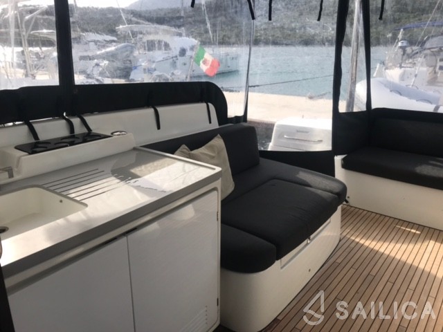 Lagoon 50 - Yacht Charter Sailica