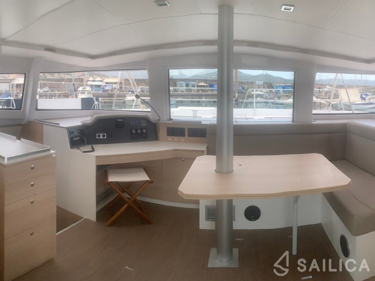 Bali 4.5 - Yacht Charter Sailica