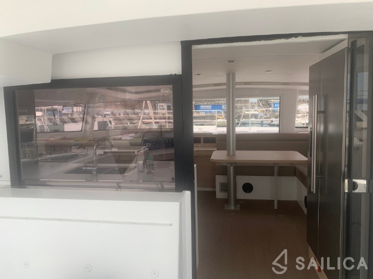 Bali 4.5 - Yacht Charter Sailica