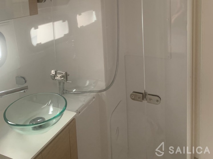 Bali 4.5 - Yacht Charter Sailica