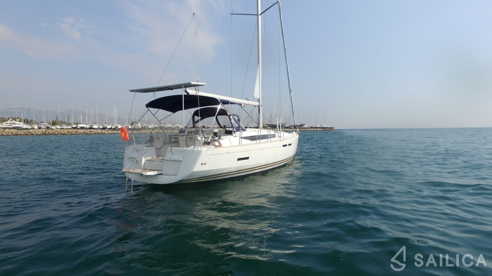 Sun Odyssey 439 - Yacht Charter Sailica