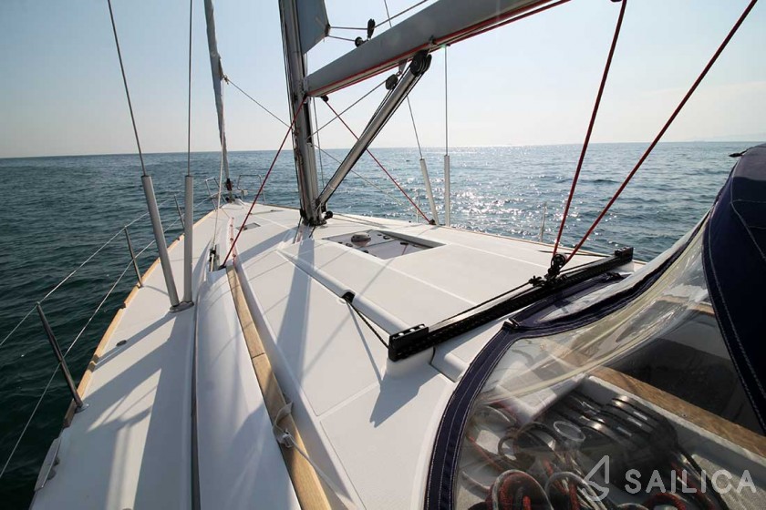 Sun Odyssey 439 - Yacht Charter Sailica