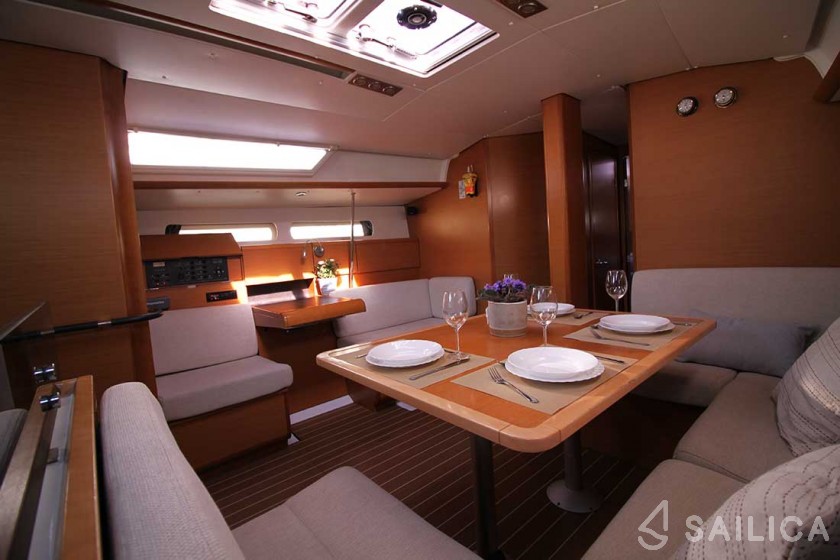 Sun Odyssey 439 - Yacht Charter Sailica