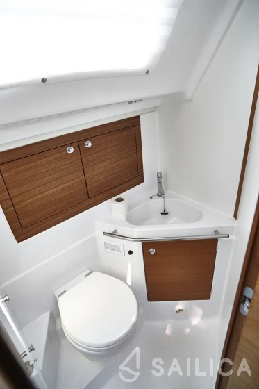Elan Impression 45.1 - Yacht Charter Sailica