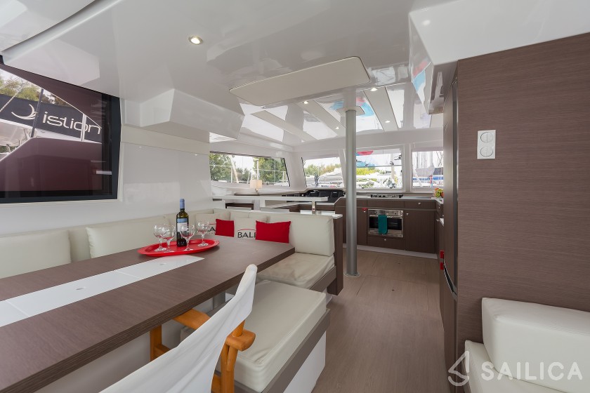 Bali Catspace - Yacht Charter Sailica