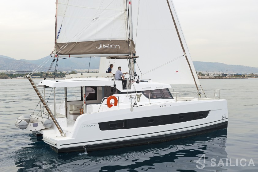 Bali Catspace - Yacht Charter Sailica