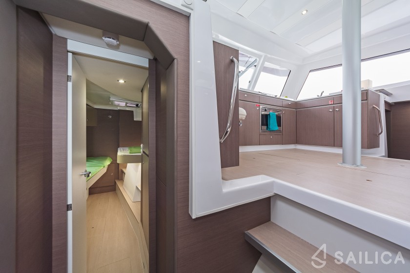 Bali Catspace - Yacht Charter Sailica