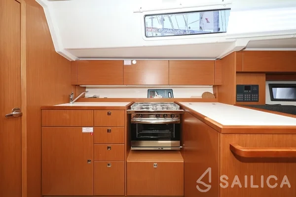 Bavaria C38 - Yacht Charter Sailica