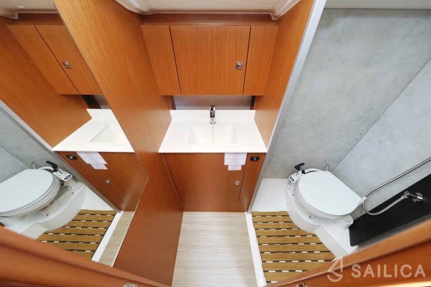 Bavaria C38 - Yacht Charter Sailica