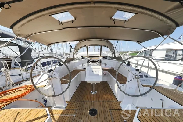 Bavaria C38 - Yacht Charter Sailica