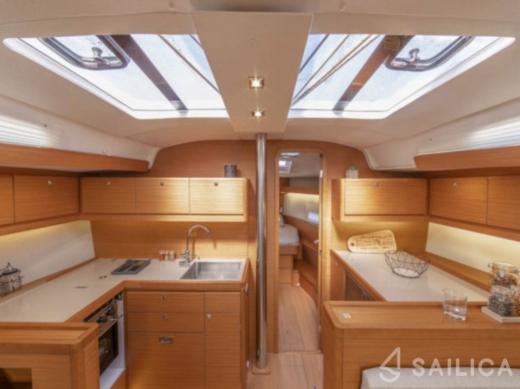 Dufour 430 - Yacht Charter Sailica