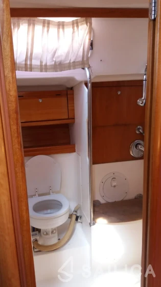 Bavaria 46 Cruiser - Yacht Charter Sailica