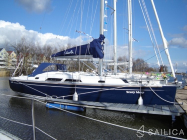 Hanse 370 - Yacht Charter Sailica