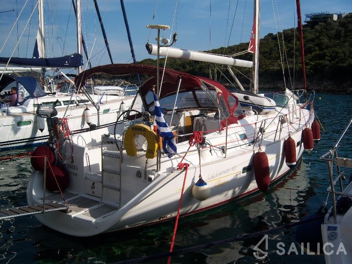Oceanis 411 Clipper - Yacht Charter Sailica