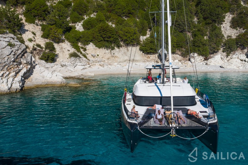 Lagoon 50 - Yacht Charter Sailica