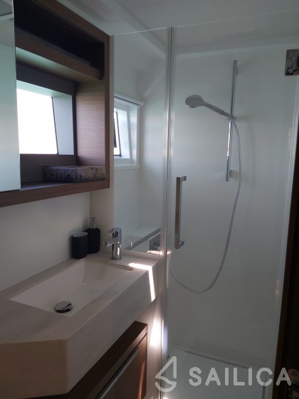 Lagoon 50 - Yacht Charter Sailica