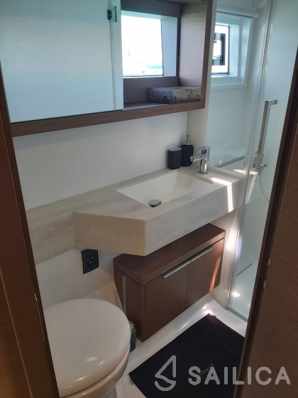 Lagoon 50 - Yacht Charter Sailica