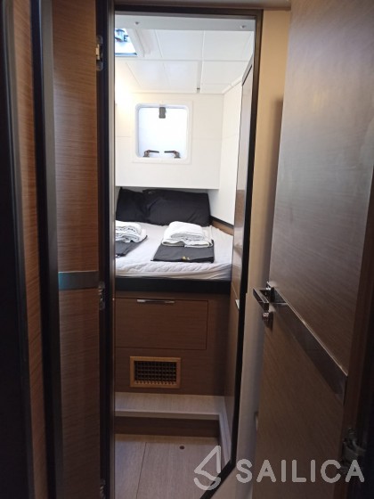 Lagoon 40 - Yacht Charter Sailica