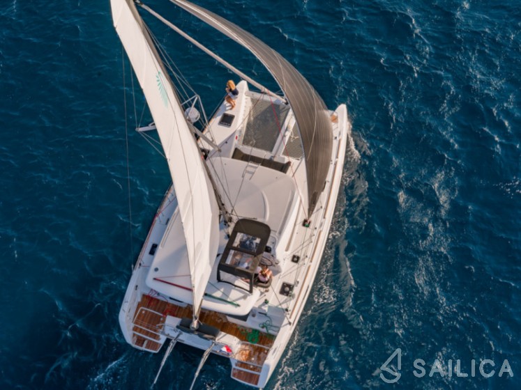 Lagoon 40 - Yacht Charter Sailica
