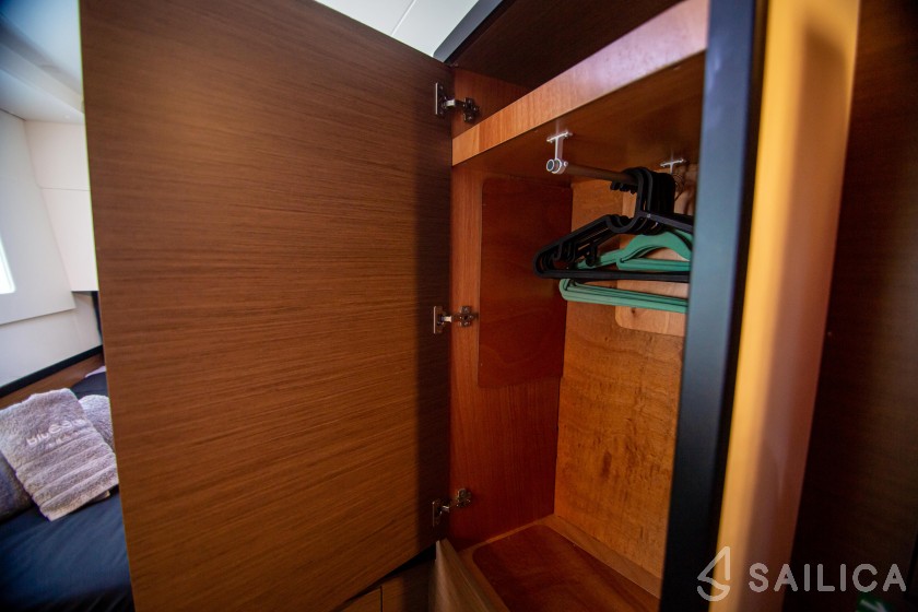 Lagoon 40 - Yacht Charter Sailica