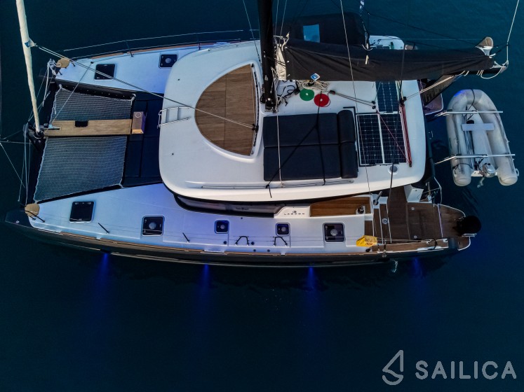 Lagoon 40 - Yacht Charter Sailica