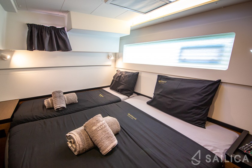 Lagoon 40 - Yacht Charter Sailica