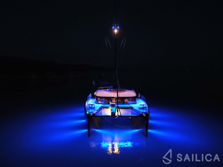 Lagoon 40 - Yacht Charter Sailica