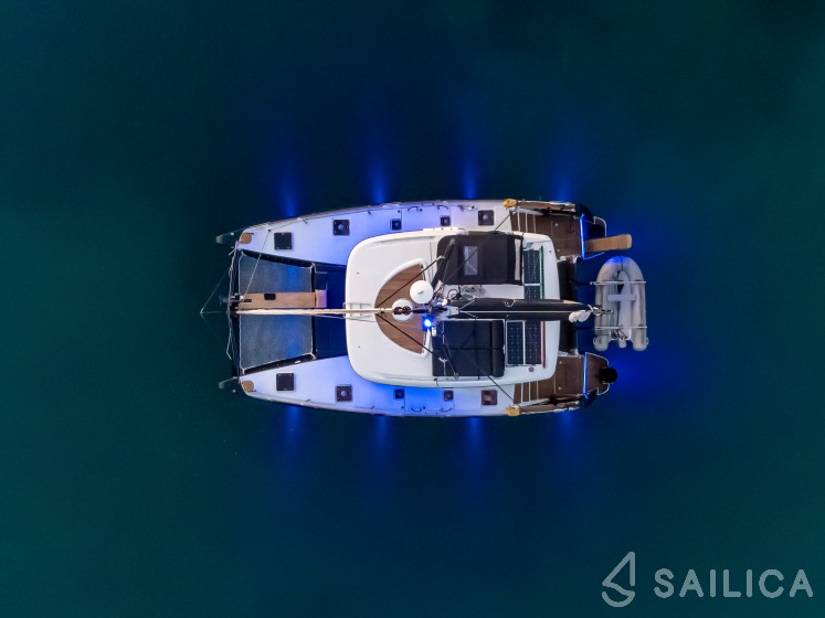 Lagoon 40 - Yacht Charter Sailica