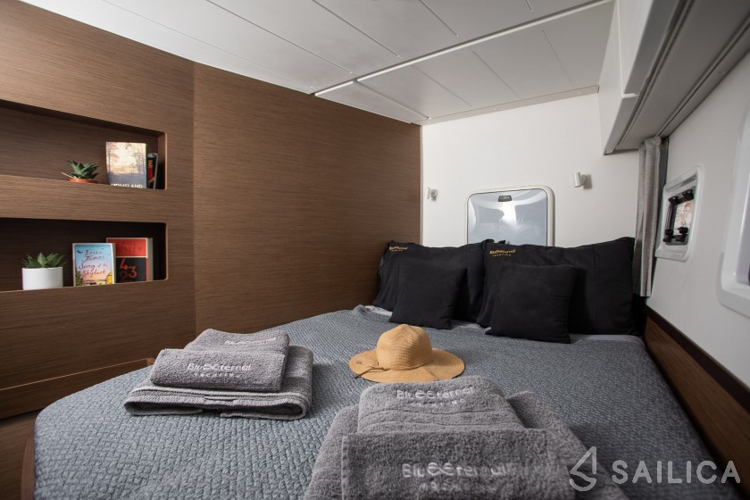 Lagoon 40 - Yacht Charter Sailica