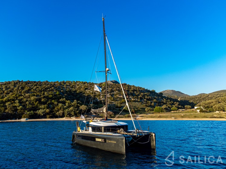 Lagoon 40 - Yacht Charter Sailica