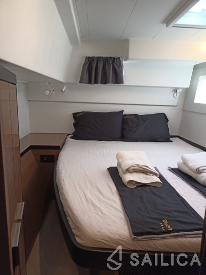 Lagoon 40 - Yacht Charter Sailica