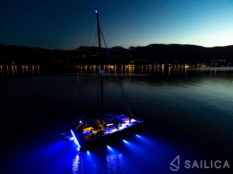 Lagoon 40 - Yacht Charter Sailica