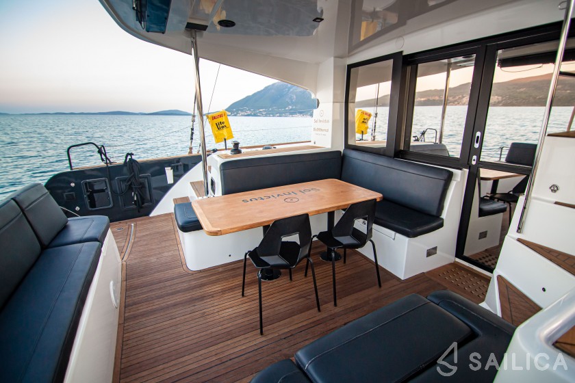 Lagoon 40 - Yacht Charter Sailica