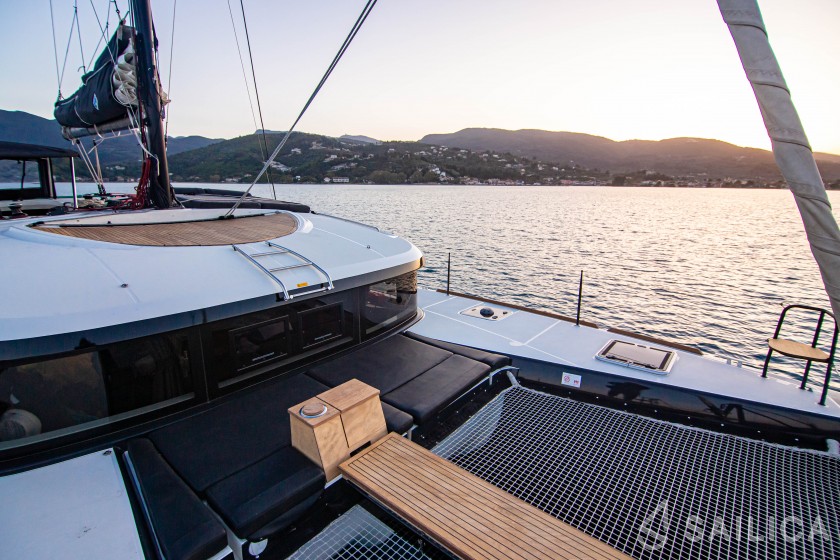 Lagoon 40 - Yacht Charter Sailica