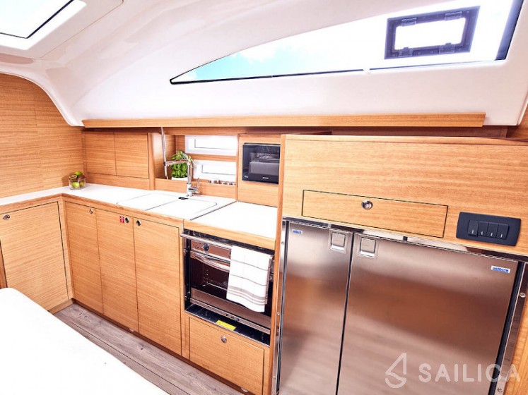 Elan Impression 45.1 - Yacht Charter Sailica